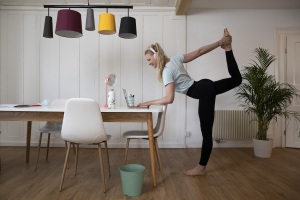 Yogalehrerin Karin Zeller-Germann.
