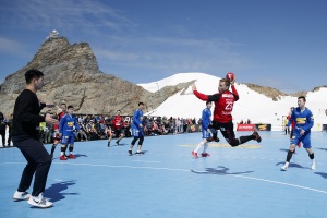BSV Bern spielt auf der Jungfraujoch